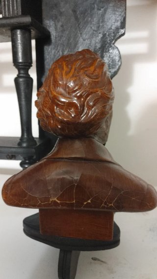 Busto in cartapesta Wagner
