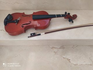 Violín con arco