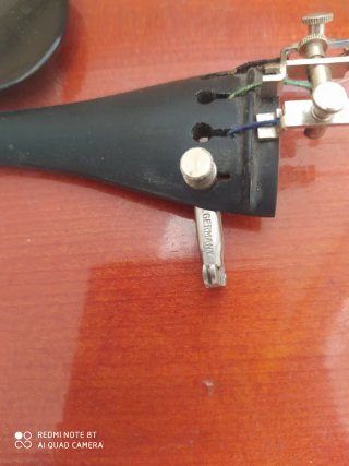 Violín con arco