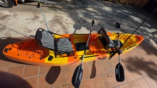 Kayak pesca 2 plazas con cañeros