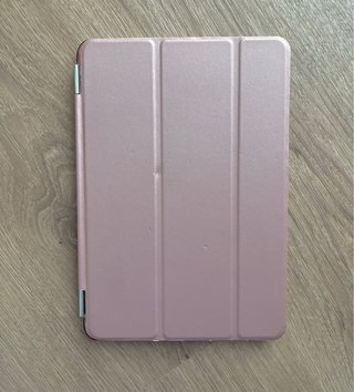 iPad mini 3 64GB, bianco e grigio con custodia rosa