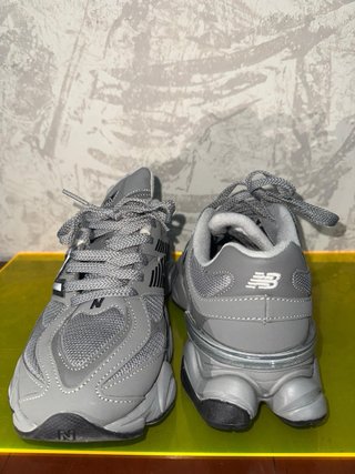 Zapatillas New Balance 9060 Gris