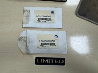 Anagrama "LIMITED" para Jeep Cherokee