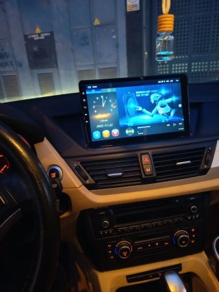 BMW X1 2011