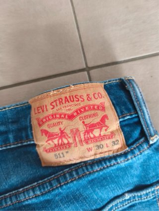 2 Pantalones Levi's 511 W30 L32