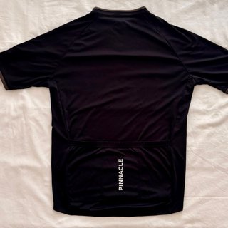 Camiseta Ciclismo Pinnacle Negra Media Cremallera