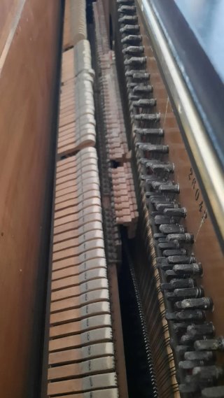 Piano Robert Maurell