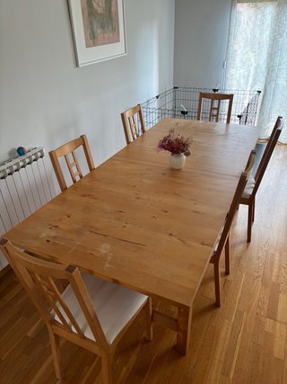 Mesa comedor madera y tela