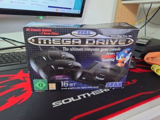 Sega Mega Drive Mini Negra
