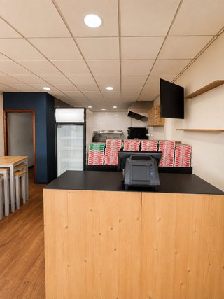 Pizzeria Local commercial