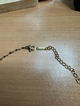 Collana ciondolo rettangolare dorato