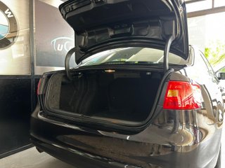 Volkswagen Jetta 1.6 TDI 105cv Advance Bluemotion Tech