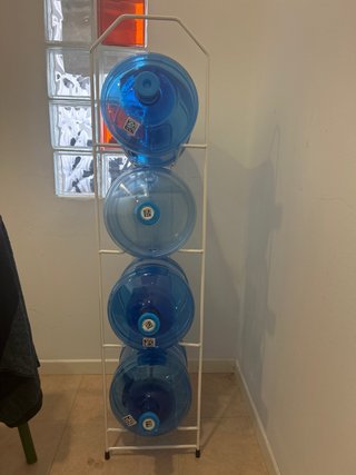 Soporte para botellones de agua