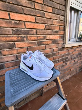 Nike Air Max Dawn Blancas y Negras