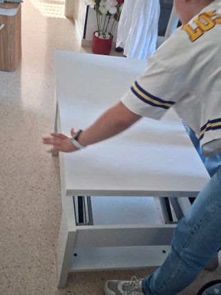 Mesa auxiliar plegable blanca