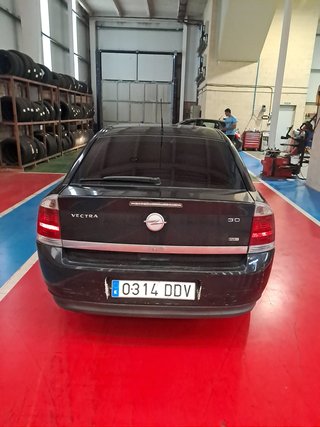 Opel Vectra 2004