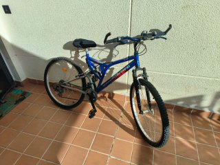 3 bicicletas de montaña 2 con doble suspensión.