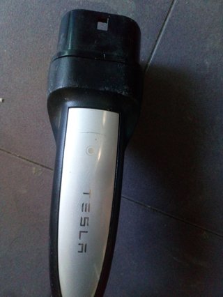 Cargador Tesla WALL CONNECTOR  ELÉCTRICO  Y HíBRID