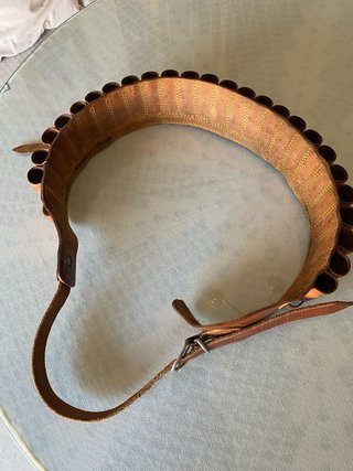 Canana de cuero para cinturón