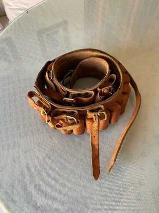 Canana de cuero para cinturón