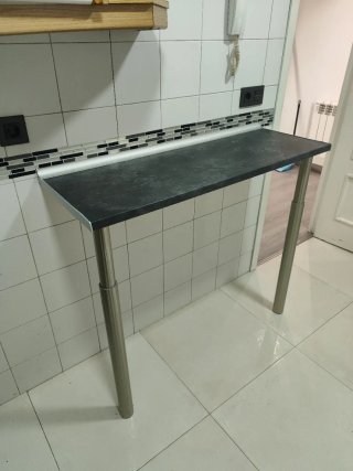 Barra con patas regulables (opción solo patas)