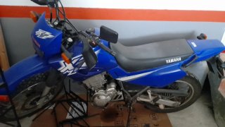 Yamaha XT 600E Azul