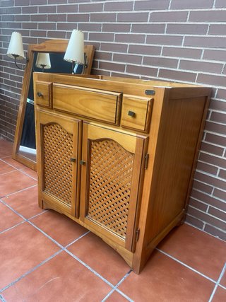 Mueble de baño y espejo