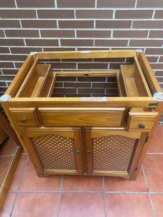 Mueble de baño y espejo