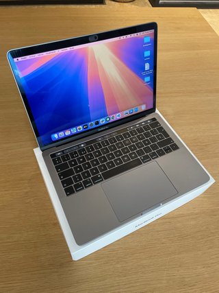 MacBook Pro 13” Gris Espacial