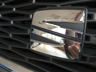 Emblema SEAT Cromado ou preto