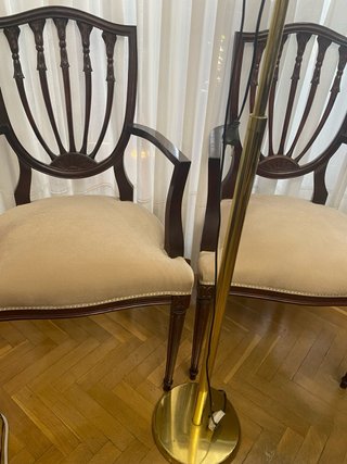 2 Sillones y 4 Sillas Estilo Inglés + Lámpara