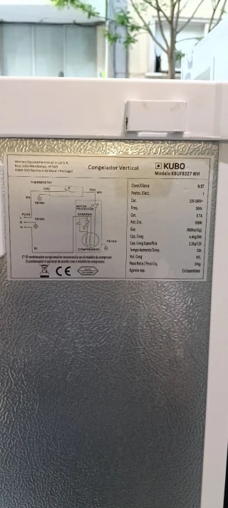 Congelador pequeño KUBO