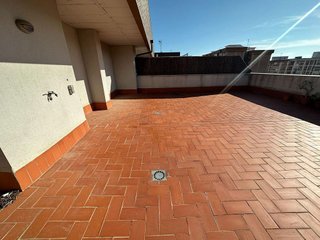 Dúplex en alquiler en Sant Ildefons en Cornellà de Llobregat