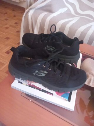Zapatillas Skechers Talla 40 Negras