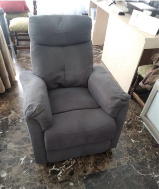 Sillón reclinable gris