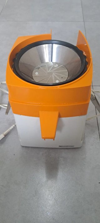 Licuadora Vintage Naranja y Blanca