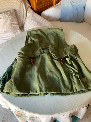 Chaleco de caza con cartucheras