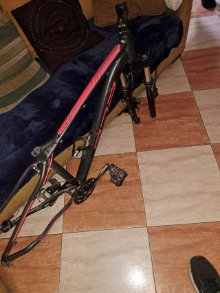 Cuadro Mtb y componentes para piezas