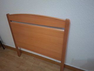 Cabecero de cama de madera