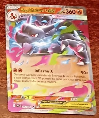 5 Cartas Charizard + 5 Fundas y Álbum Fulgor Negro