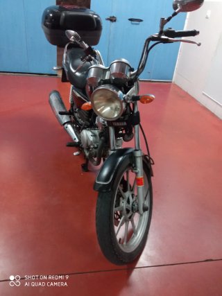 Yamaha Custom Moto Negra