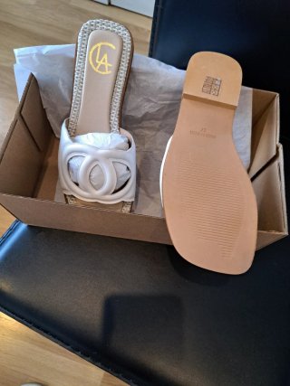 Sandalias Claudia Piel Estilo Viena Blancas