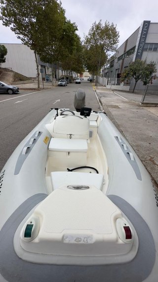 Semirrígida Avon 4m Motor 50cv 4T