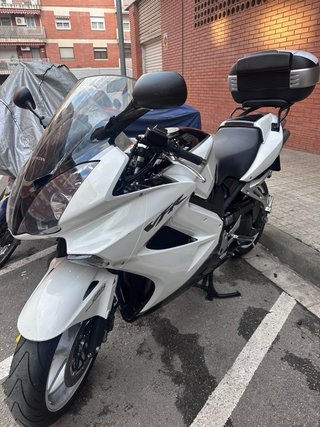 Honda VFR800 Blanca Sportbike(Oferta esta semana)