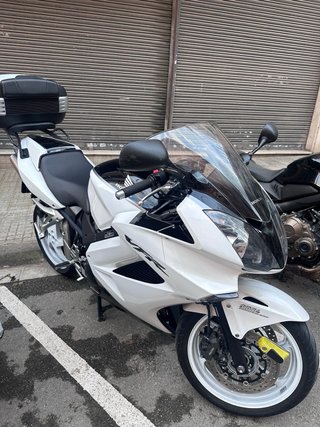 Honda VFR800 Blanca Sportbike(Oferta esta semana)