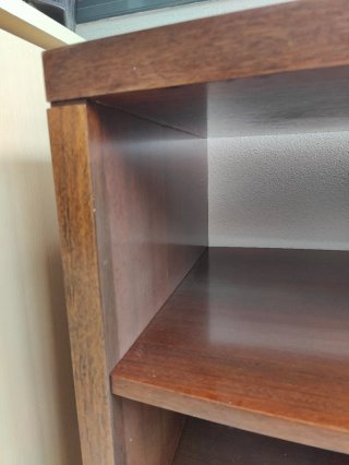 Mesa auxiliar de madera maciza