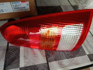 Faro trasero derecho Ford Focus Wagon