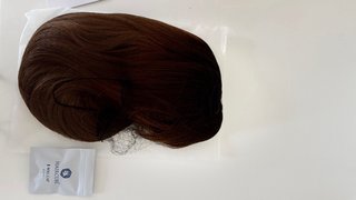 Peluca Bob Castaña Raíces Oscuras Flequillo