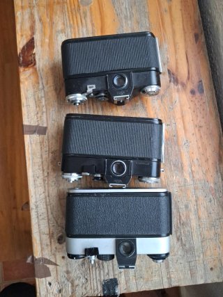 Tres cámaras Zenit para piezas