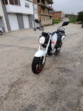 Moto Naked 125cc